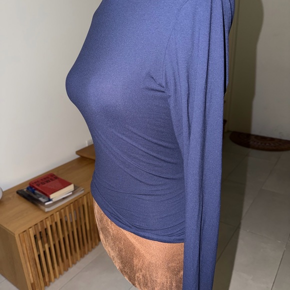 Elegant Navy Long Sleeve Top by SKIMS (small) - Picture 2 of 7